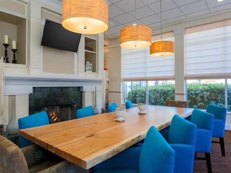 Hilton Garden 3*