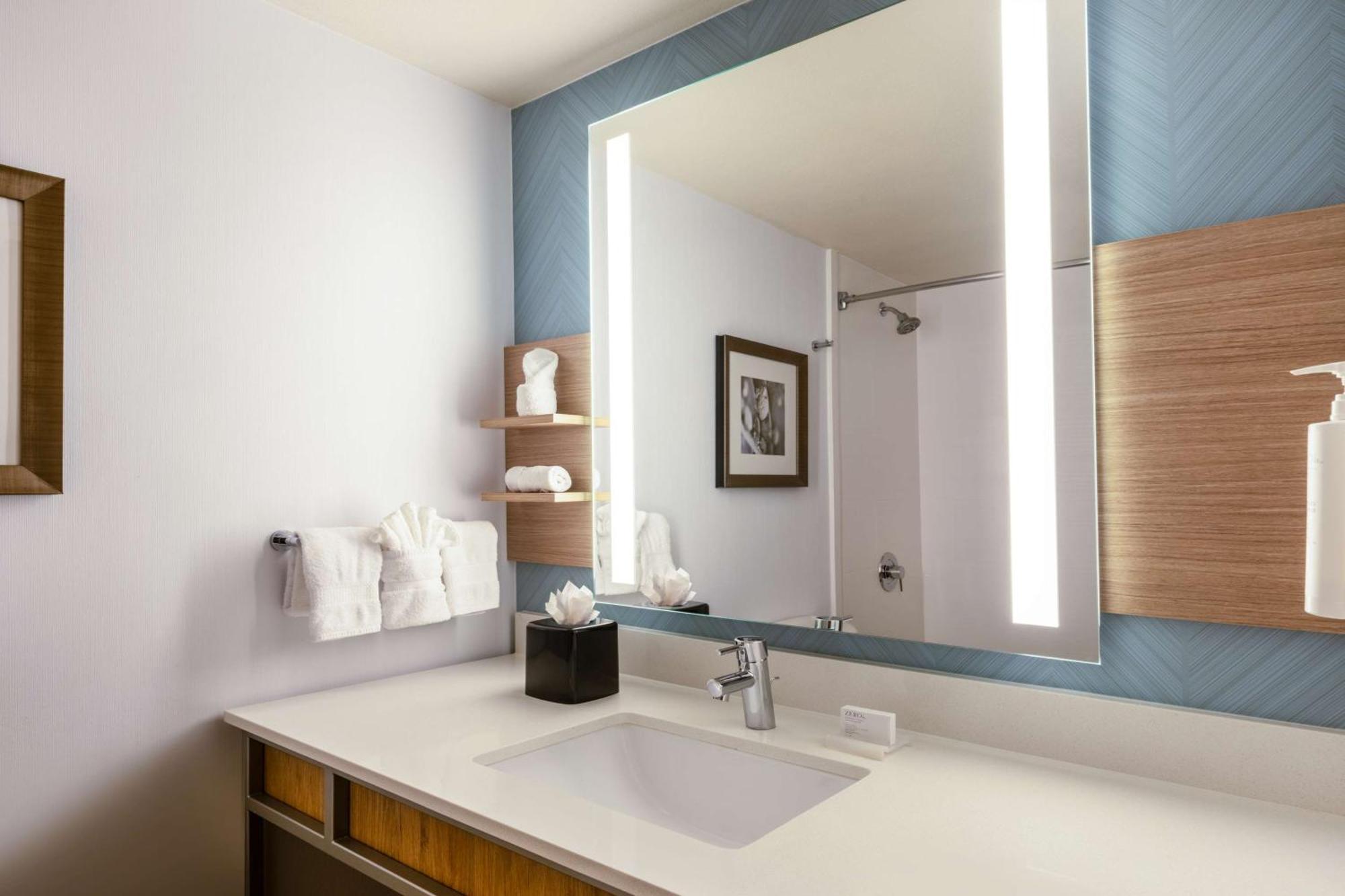 Hilton Garden 3* Bakersfield