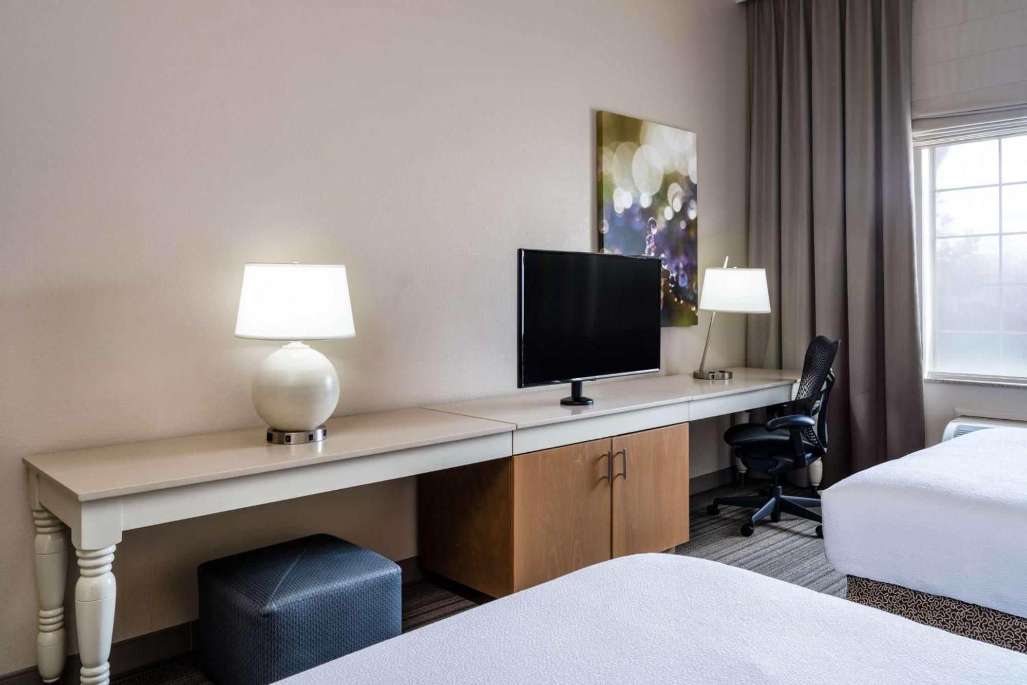 Hilton Garden Bakersfield