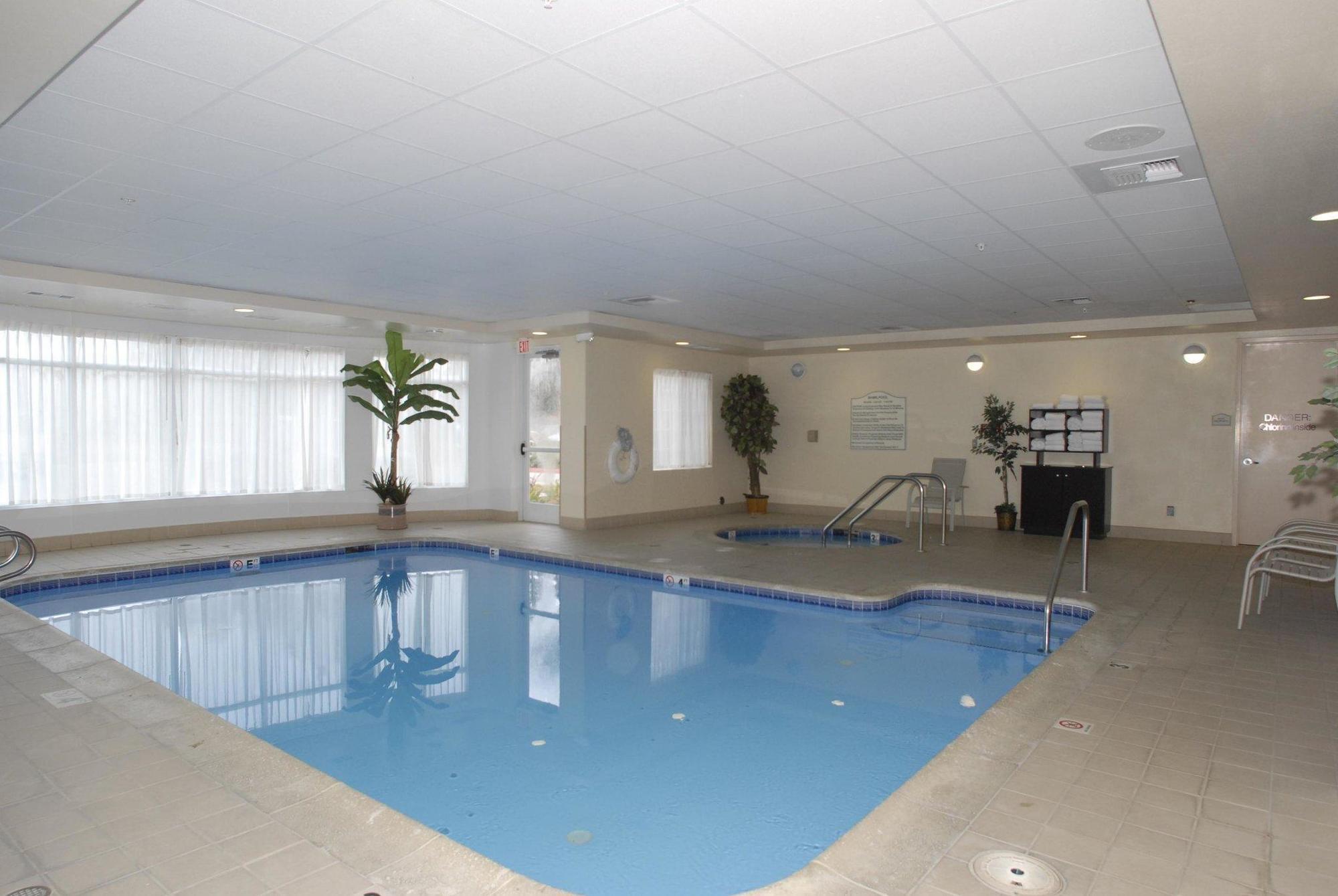 Hilton Garden Hotel 3*
